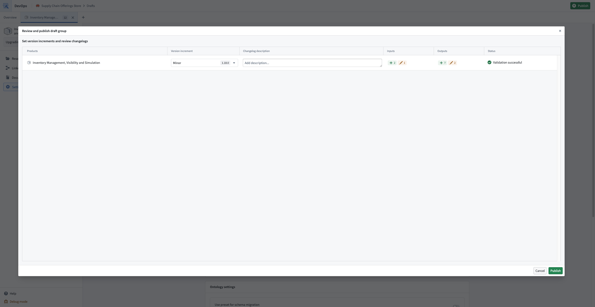 The Review and publish draft group dialog displays version increments, changelog descriptions, and validation status.