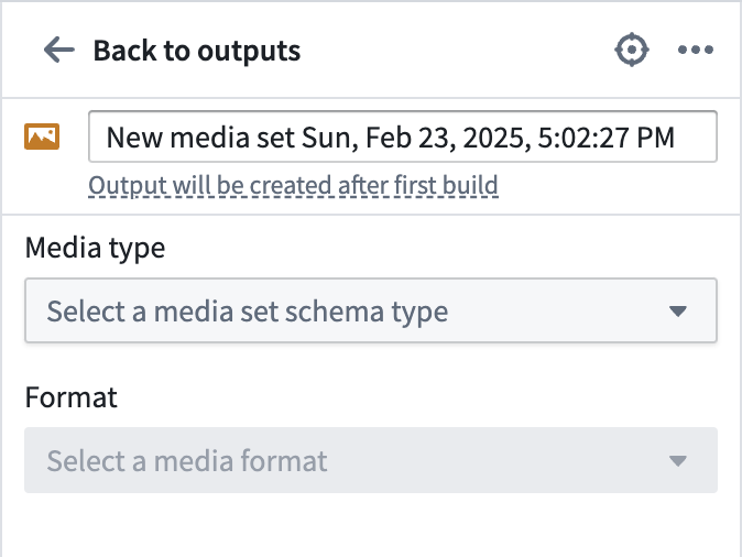 The media set output configuration in its initial state.